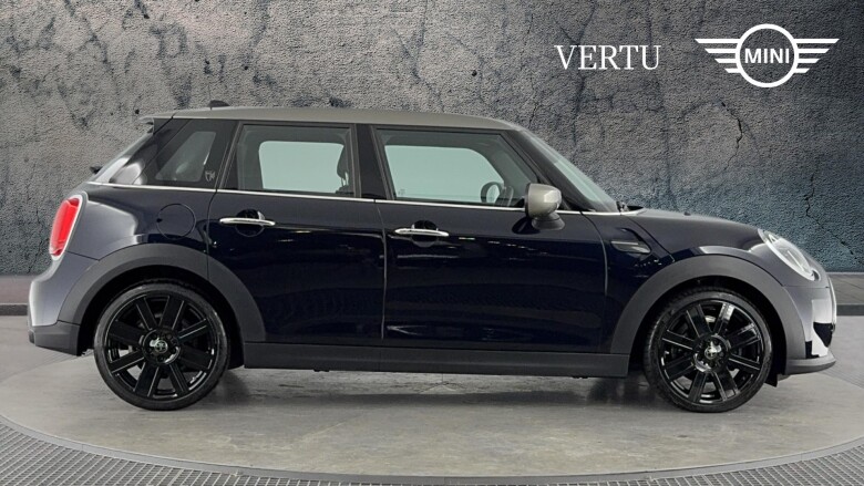 MINI Hatchback 1.5 Cooper Exclusive Premium 5dr Auto Petrol Hatchback